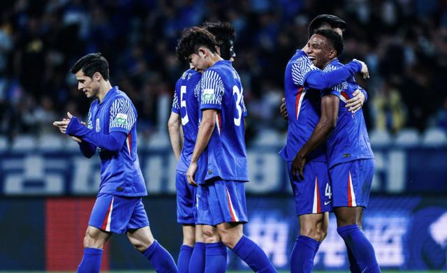 九游娱乐-同取4球大胜！申花成都争冠路上齐头并进