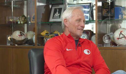 中国香港主帅：赢国足增加信心 希望之后延续表现