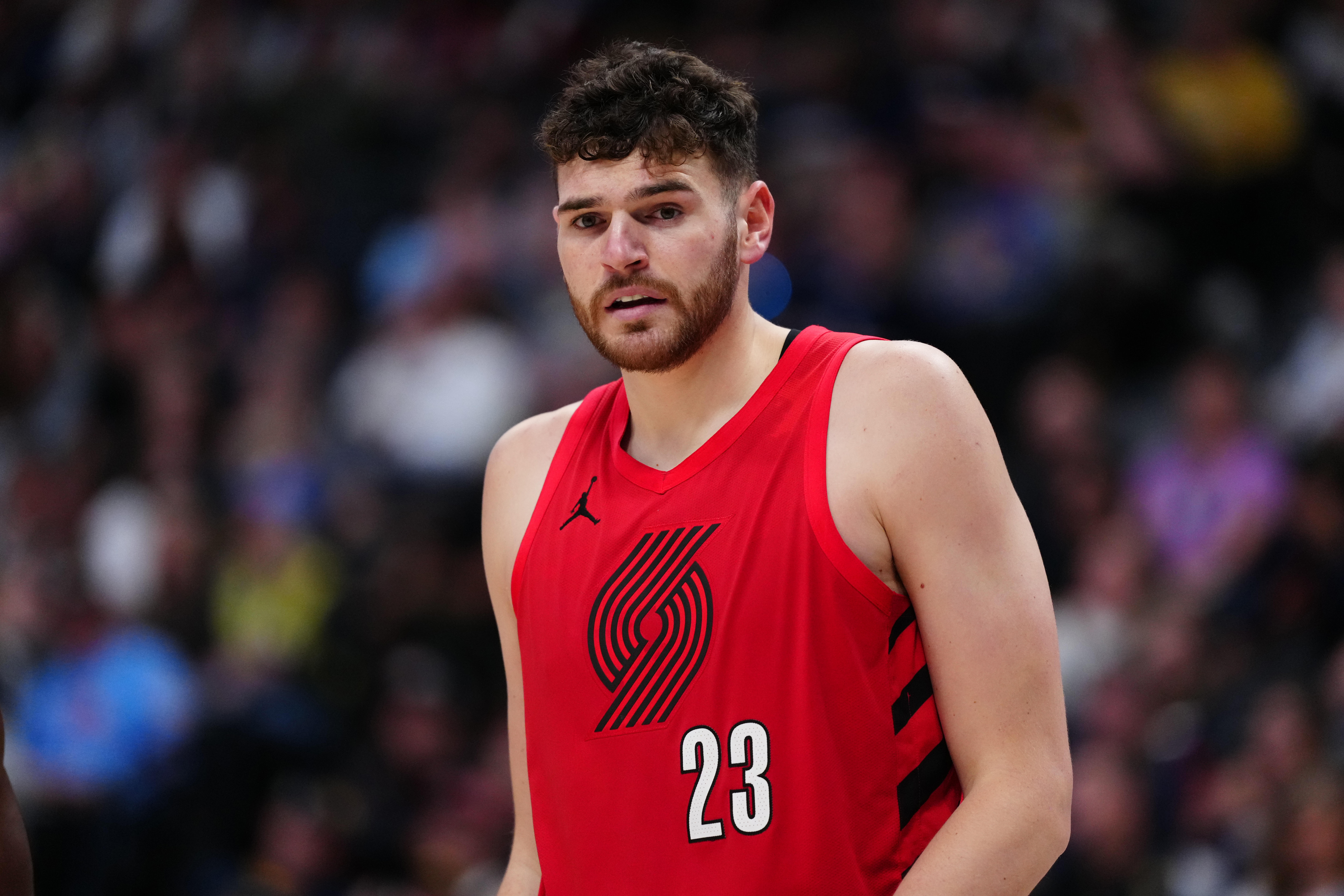 九游娱乐官方网站-生涯第二年！克林根场均12.1分11.6篮板 进攻篮板联盟第一